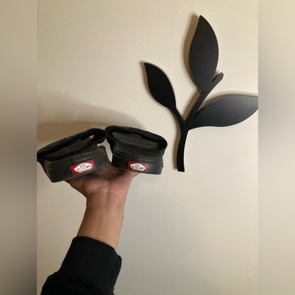 Men’s Black Vans Slides - Picture 4 of 4